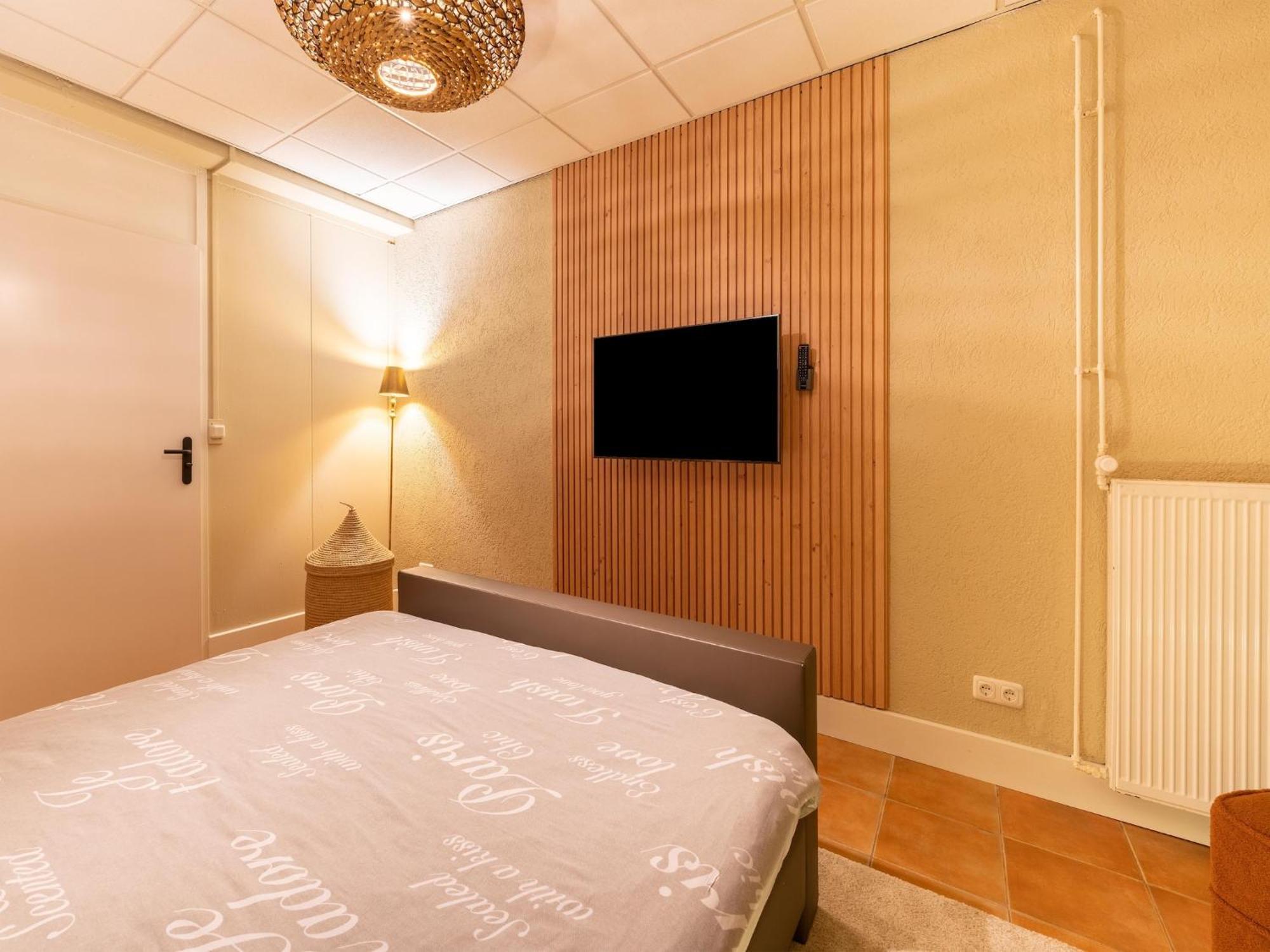 Luxury Apartment In Schin Op Geul With Bubble Bath And Sauna Walem エクステリア 写真