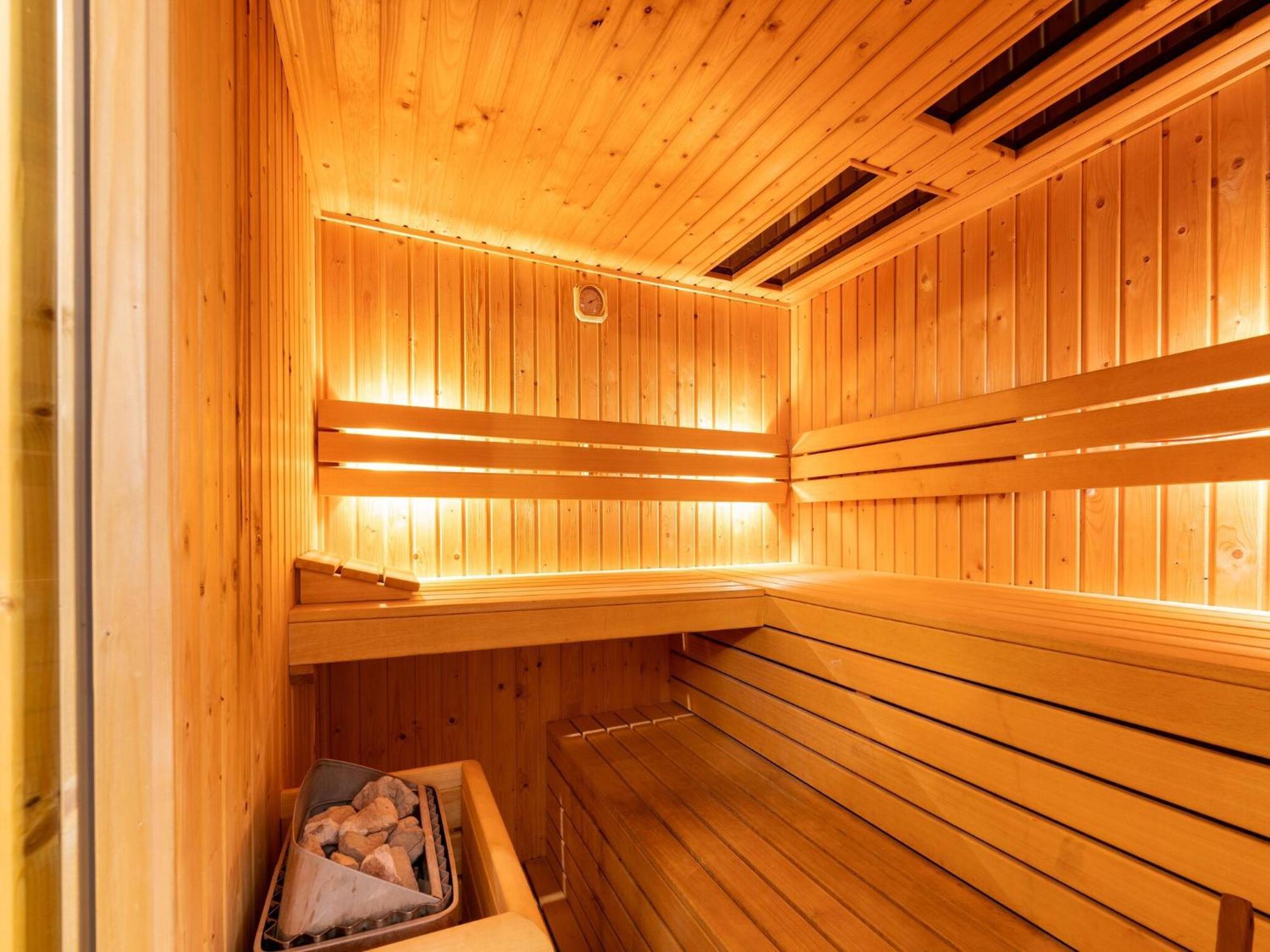 Luxury Apartment In Schin Op Geul With Bubble Bath And Sauna Walem エクステリア 写真